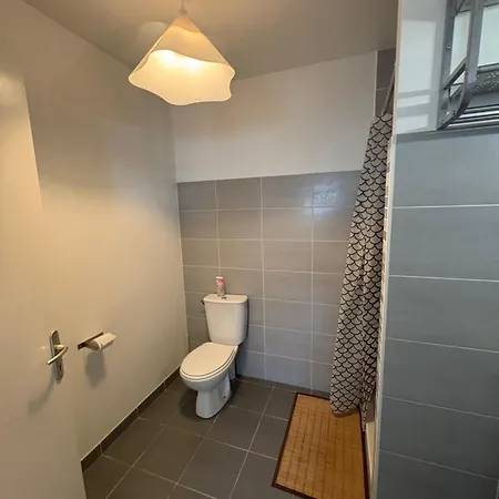 Дом отдыха Maison Entiere Avec Jardin , Proche Bordeaux, Rocade Et Arkea Arena